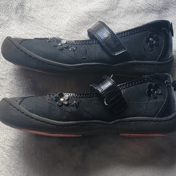 Umi girls size 12.5 dress shoes - Picture 3 of 5